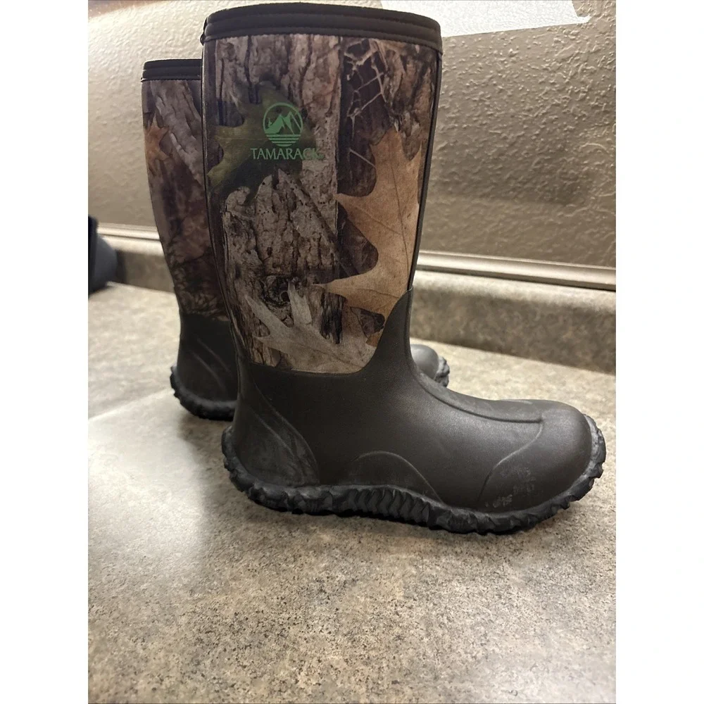 Kids Tamarack Camo Insulated Rubber Boots Sz 2 (9Q-B007) Good Condition